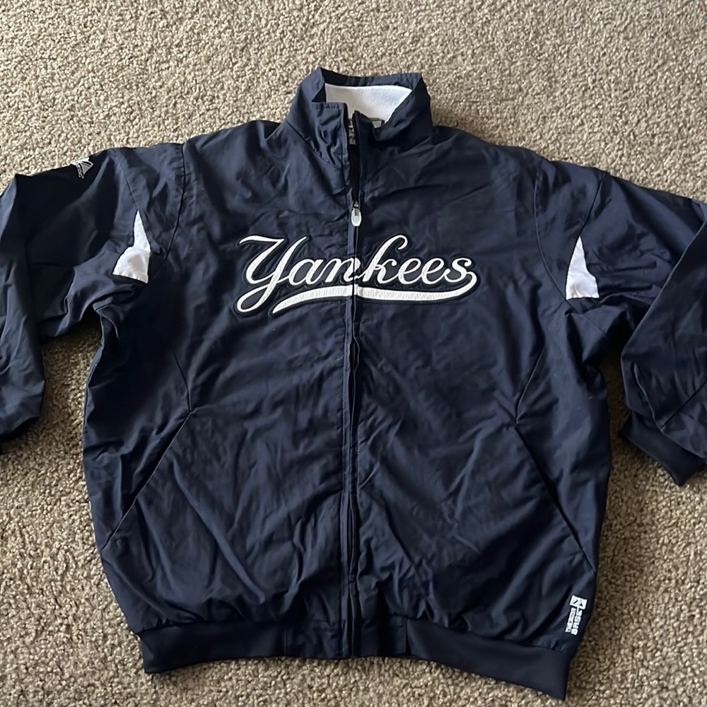Majestic Yankees Therma Base Full Zip Jacket- Size 10-12